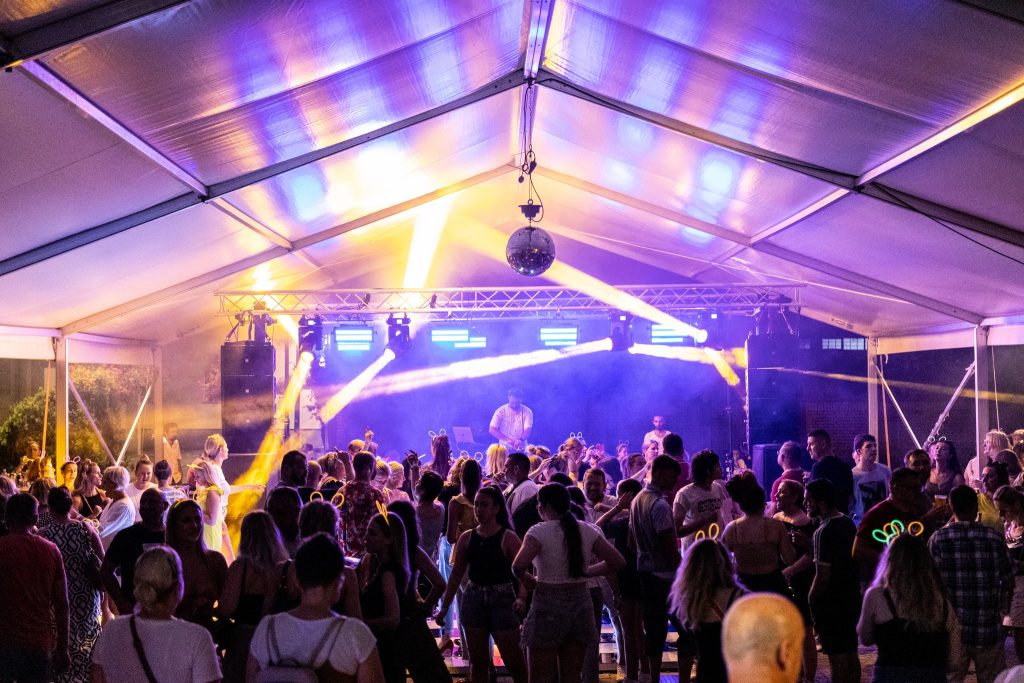 Kad ce taj petak - SVN