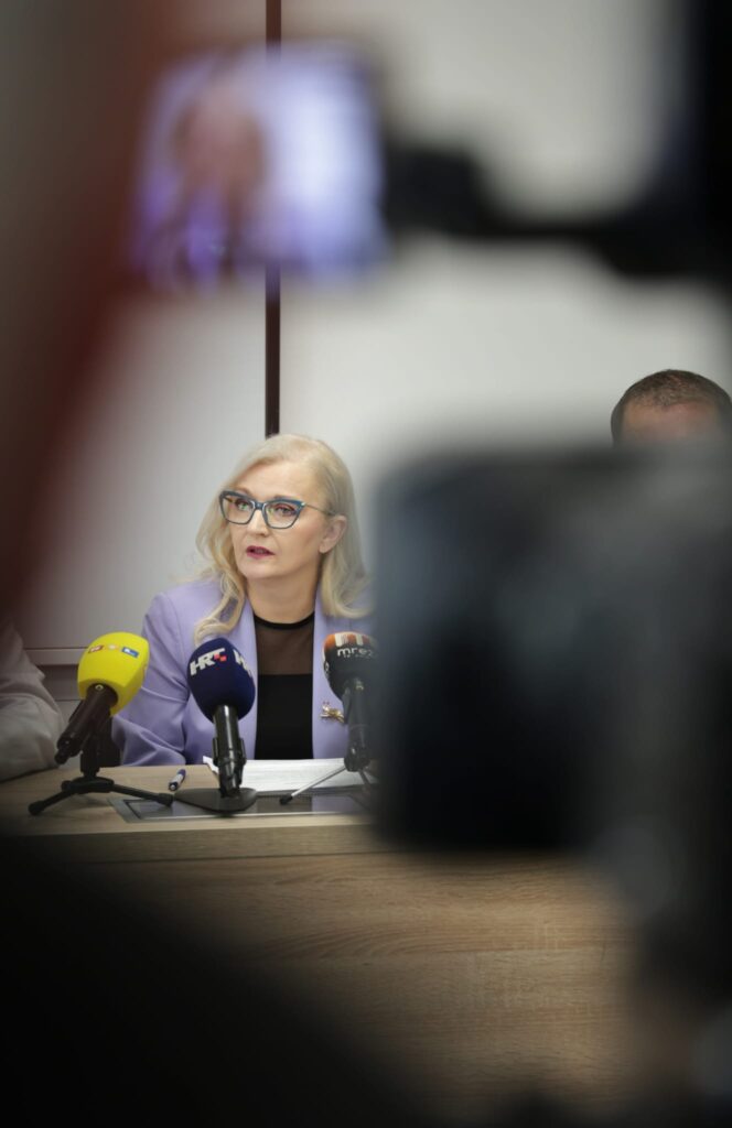 OKRUGLI STOL O CIJEPLJENJU 2