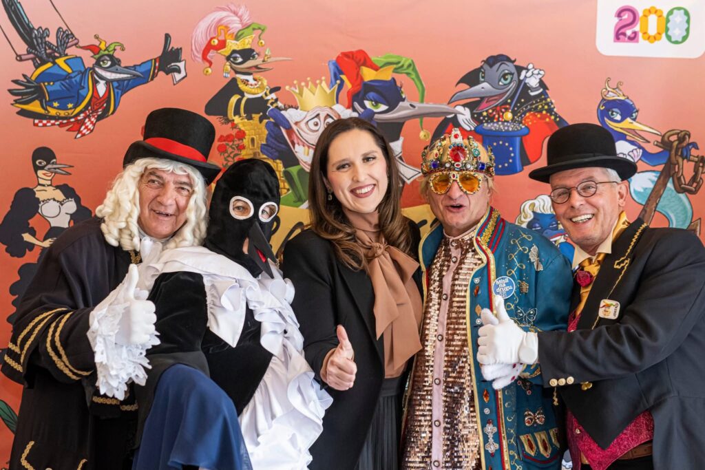 Samoborski fašnik - likovi i gradonačelnica Petra Škrobot