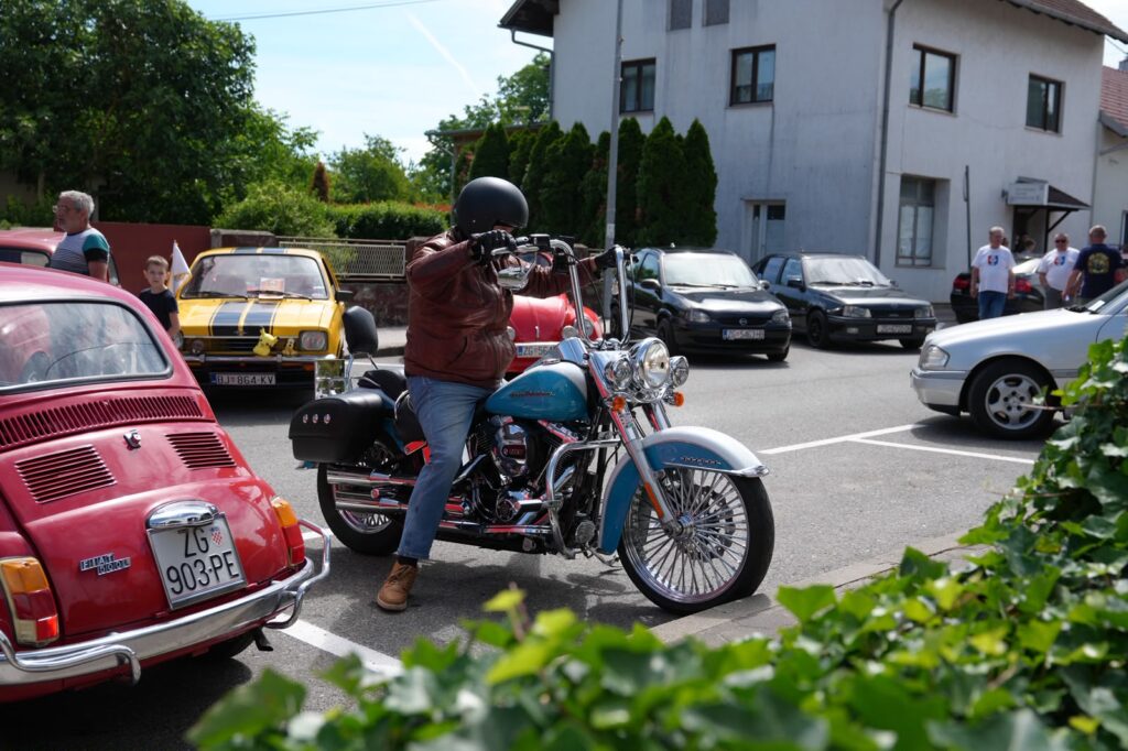 16 16